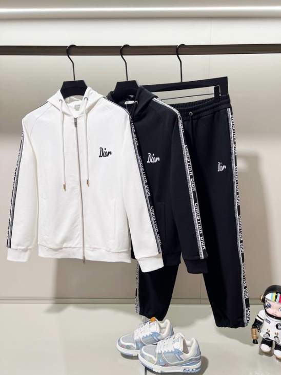 Picture of Dior Sweater Suits _SKUDiorS-2XL24cr19938926